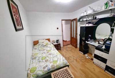 Apartament cu 3 camere decomandat în Între Lacuri - 15