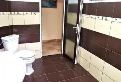 Casă cu Canalizare în Central - 19