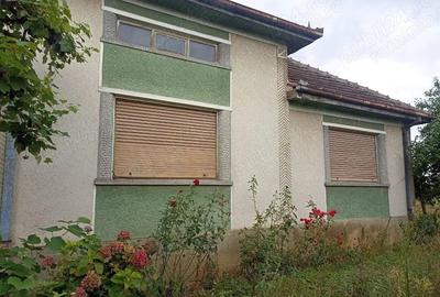 Casa cu teren Orasul Livada jud. Satu Mare - 1
