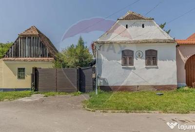 Casă cu 4 camere cu Teren 5576 Mp în Bunești - 2
