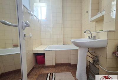 Apartament patru camere de vanzare in Cugir Apartament patru camere de vanzare in Cugir - 6