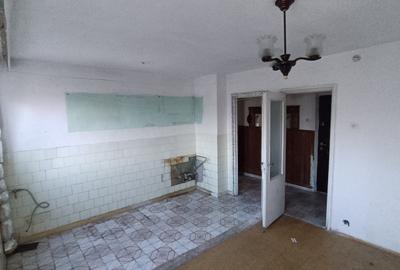 Apartament cu 2 camere semidecomandat în Narcisa - 5