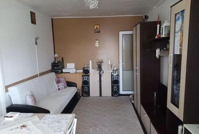 Apartament 3 camere de vanzare , zona Groapa - 3