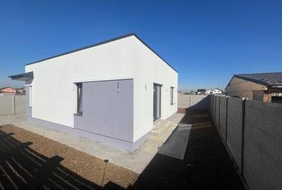 Casa e vanzare cu 4 camere 2 bai teren 300mp - 3