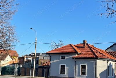 Casa Ultracentral + Spatiu comercial - 2