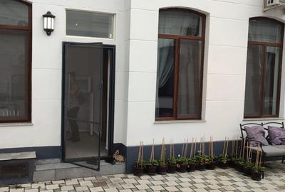 Apartament 2 camere zona Unirii dispus pe 2 niveluri acces curte interioara - 31