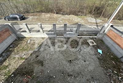 Casă cu 4 camere cu Teren 500 Mp în Orlat - 4