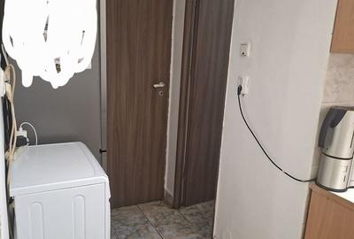Apartament cu 3 camere semidecomandat în Dâmbu Pietros - 3
