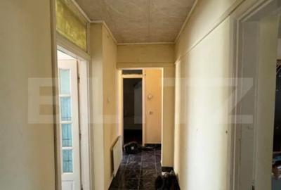 Apartament cu 2 camere decomandat în Teiu - 1