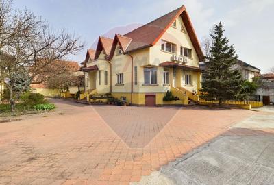 Casa / Vila cu 21 camere de vanzare in zona Alexandriei