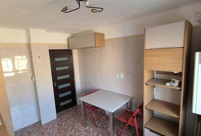 Apartament cu 3 camere decomandat, mobilat în Valea Ialomiței - 6