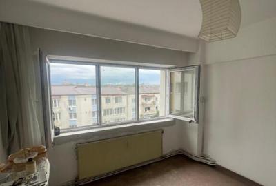 Apartament de 2 camere decomandat, 48 mp construiti, etaj 5, - 9