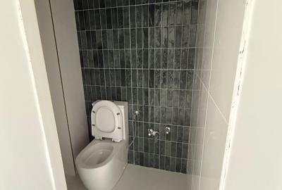 Apartament cu 3 camere în Micro 17 - 18
