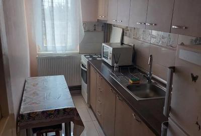 Apartament cu 2 camere semidecomandat în Drăgășani - 1