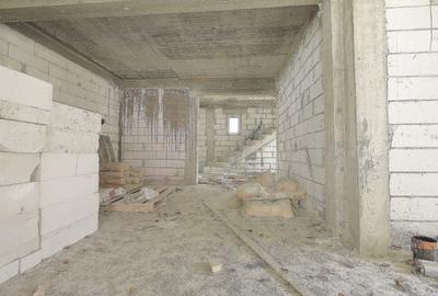 Casă cu 9 camere cu Teren 250 Mp în Valea Popii - 8