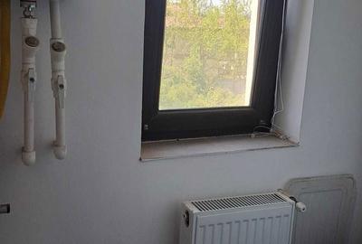 Garsonieră semidecomandată în Olteni - 1