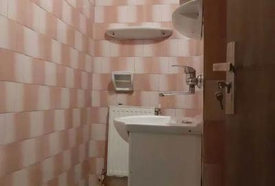 Apartament cu 3 camere decomandat, mobilat în Central - 4