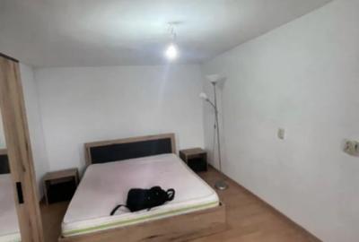 Apartament cu 2 camere decomandat în Bariera Vâlcii