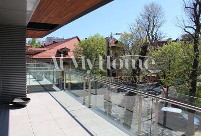 Superb apartament cu 4 camere, finisaje Lux, 2 terase, parcare, paza Superb apartament cu 4 camere, finisaje Lux, 2 terase, parcare, paza - 2