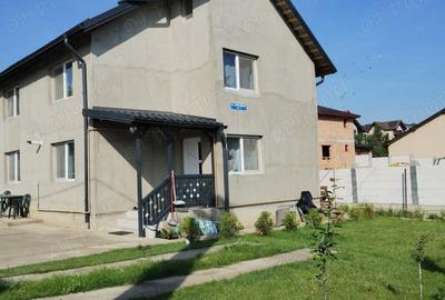 Casă cu 4 camere cu Teren 500 Mp în Câmpenești - 1