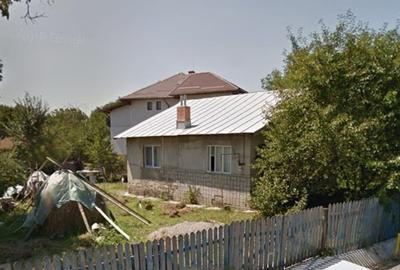 Cornu, vanzare teren central, casa demolabila, toate utilitatile la poarta - 1