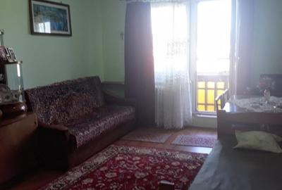 Vand apartament cu 2 camere cf. 1, decomandat, etaj 4/4, zoan Bld.  Panduurilor - 8