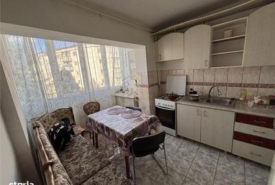 Apartament cu 2 camere decomandat în Independenței - 2