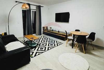 Apartament cu 3 camere decomandat, mobilat în Central