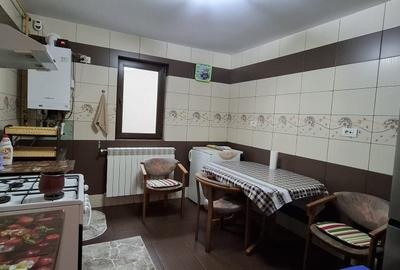 Ovidiu-Vila  cu vedere la Lacul Siutghiol........... - 8