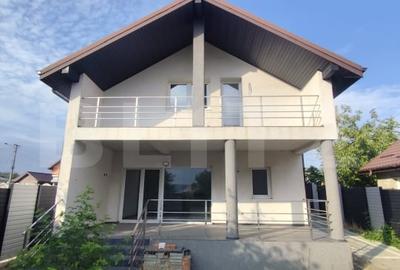 Casa 4 camere, 3 bai, materiale premium, Dancu, asfalt - 1