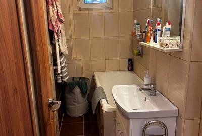 Apartament cu 3 camere, etaj 1/4, zona Alexandru cel Bun - 6