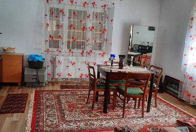 Casă cu 3 camere în Bretea Română - 6