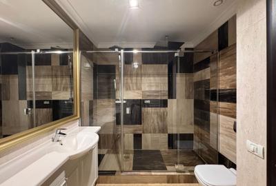 Triplex în North Lake View,terasa 81mp,4 locuri de parcare și 2 boxe  incluse - 27