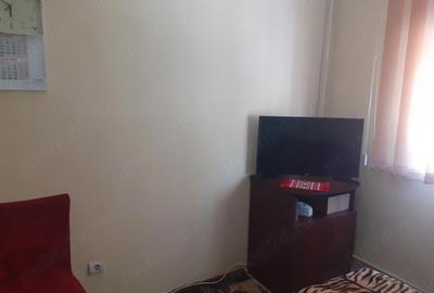 Apartament cu 3 camere semidecomandat în Viziru 1 - 5