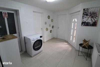 Casă cu 5 camere cu Teren 425 Mp în Central - 13