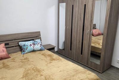 Apartament cu 2 camere decomandat în Rovine