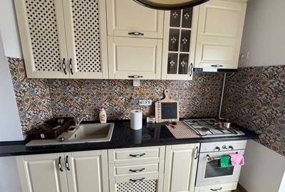 Apartament 3 camere decomandat, spatios, 5/8 -Bd.Unirii, Comision 0% - 10