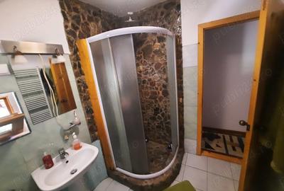 Casă cu 3 camere cu Teren 1600 Mp în Liubcova