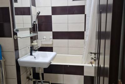 Apartament cu 2 camere semidecomandat în Runcu