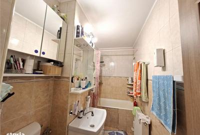 Apartament cu 3 camere decomandat, mobilat în Vasile Aaron - 4