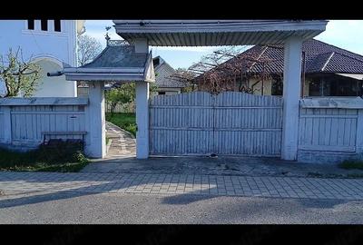 Casă cu Teren 1200 Mp în Cotu Vameș - 3