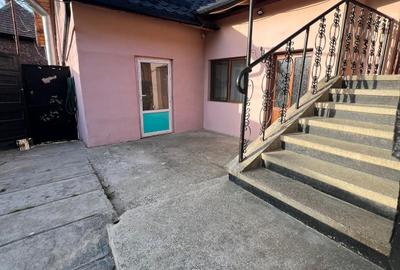 Casa de vânzare în Rășinari – Spațiu generos, zonă liniștită - 2