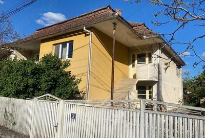 Casă cu Teren 9000 Mp în Central - 2