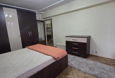 Apartament cu 3 camere decomandat în Spitalul Județean - 2