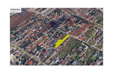 Teren de 3500 mp, în Blejoi - 1