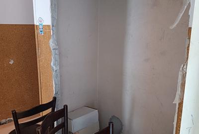 Apartament cu 3 camere semidecomandat în Drumul Taberei - 10