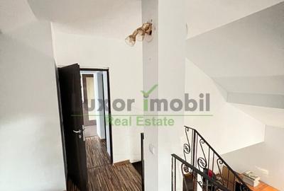 Casă cu 8 camere cu Teren 800 Mp în Bucium