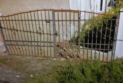 Casă cu 4 camere cu Teren 140 Mp în Central - 1