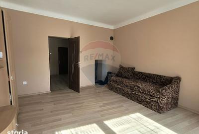 Casă cu 2 camere cu Teren 913 Mp în Central - 3