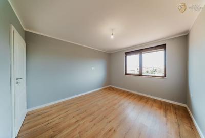 Apartament cu 4 camere decomandat în Dumbrăvița - 8